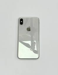 Apple iPhone XS – Silver (64GB, Grade A+)